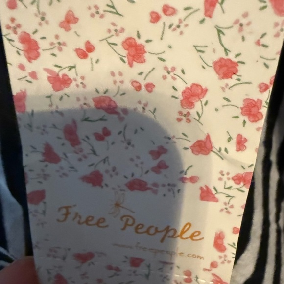 We The Free by Free People Black & White Striped Asymmetrical Hem Tee NWT | P/S - Picture 2 of 4